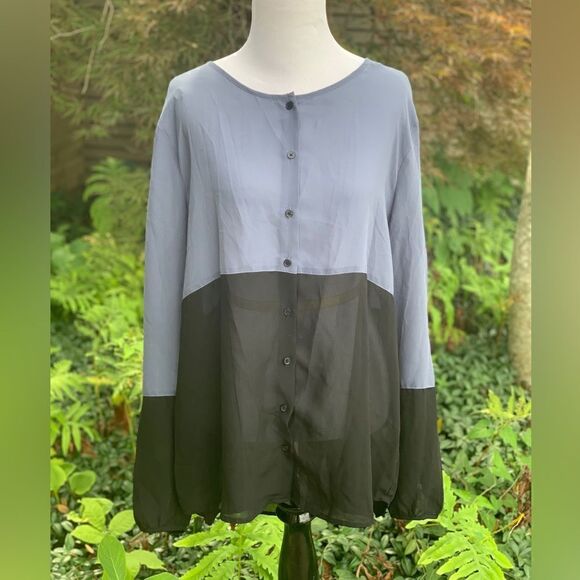 Banana Republic Blue and Black Color Block Top size XL - Picture 1 of 6